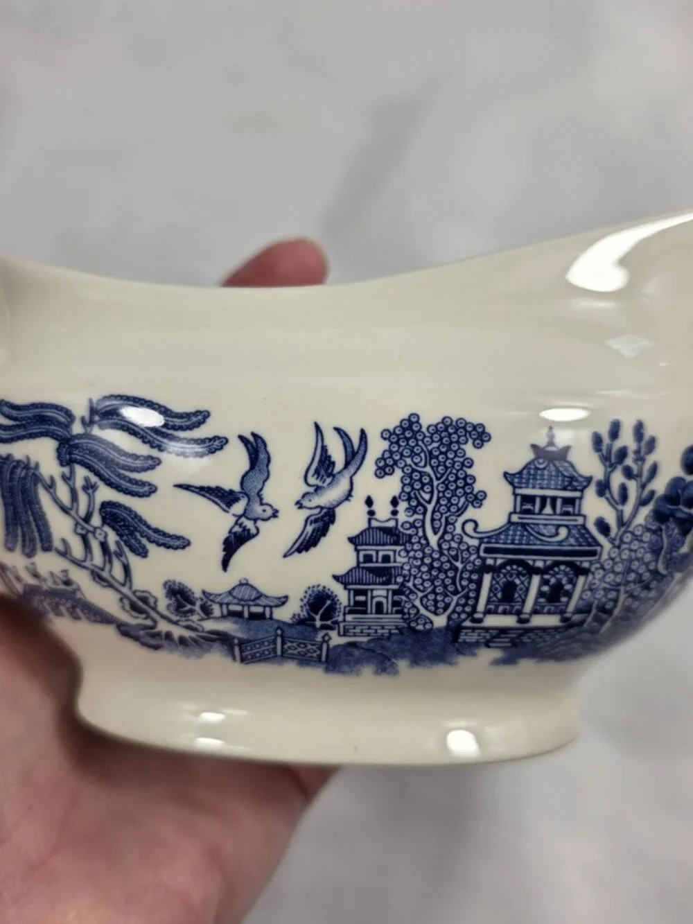 Churchill Willow Blue Gravy Boat Georgian Shape Earthenware England